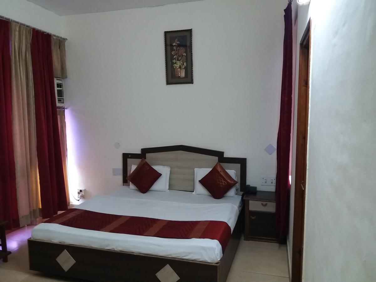كاترا Hotel Rama Palace المظهر الخارجي الصورة