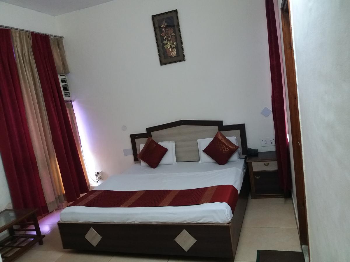 كاترا Hotel Rama Palace المظهر الخارجي الصورة