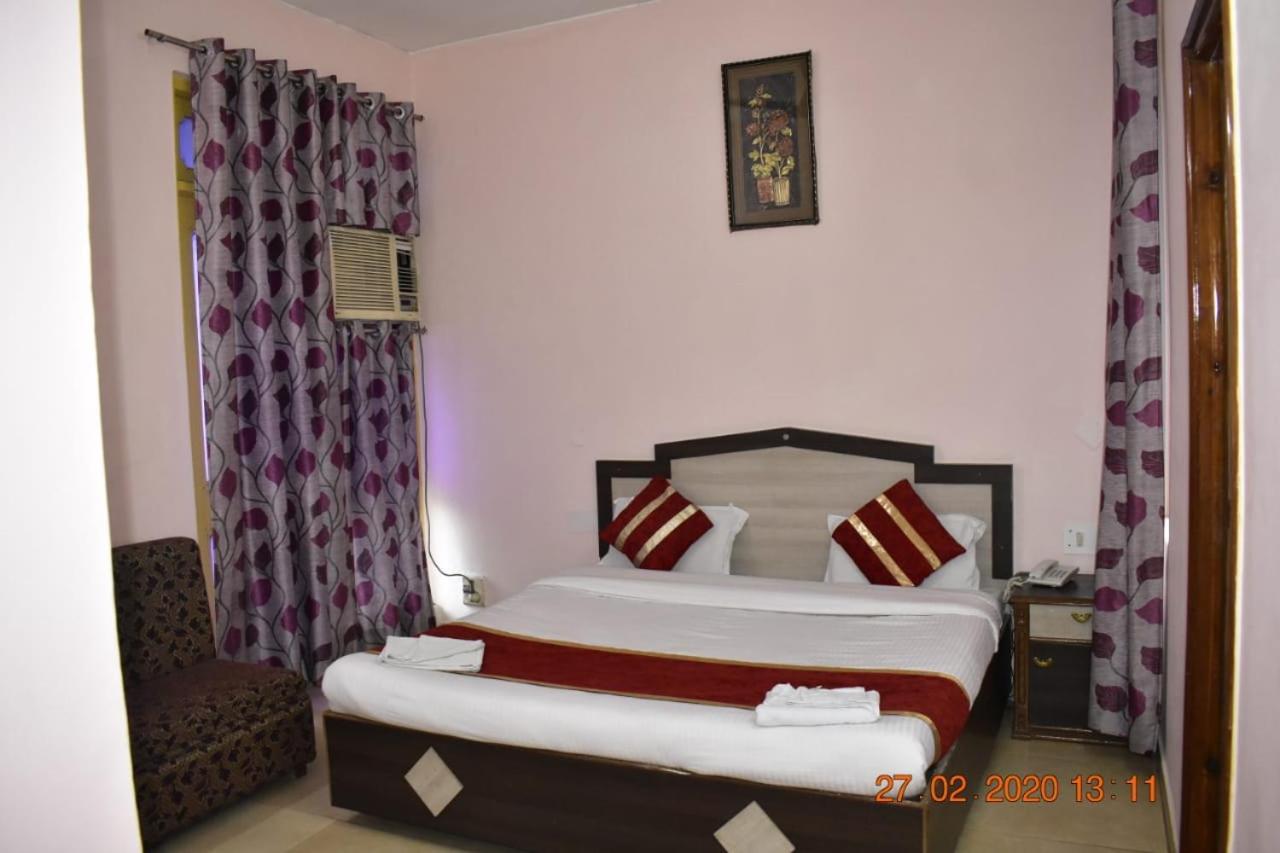 كاترا Hotel Rama Palace المظهر الخارجي الصورة
